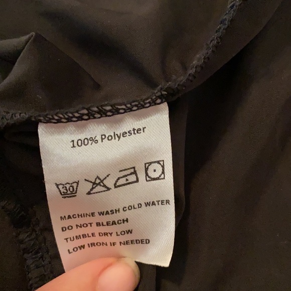 Brandy Melville Malibu logo great windbreaker jacket with hood. - Picture 10 of 10